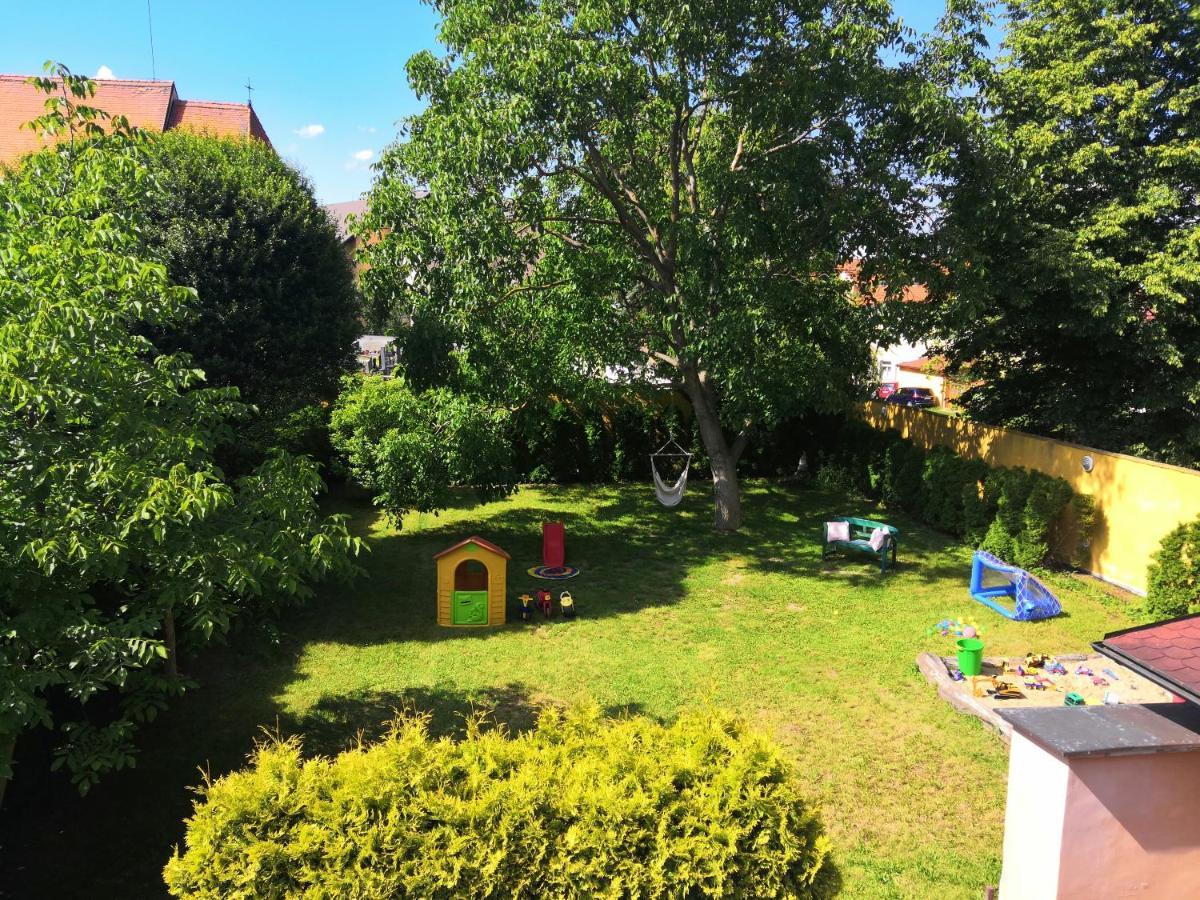 Ferienwohnung Historicky Dum U Lazni Třeboň Exterior foto