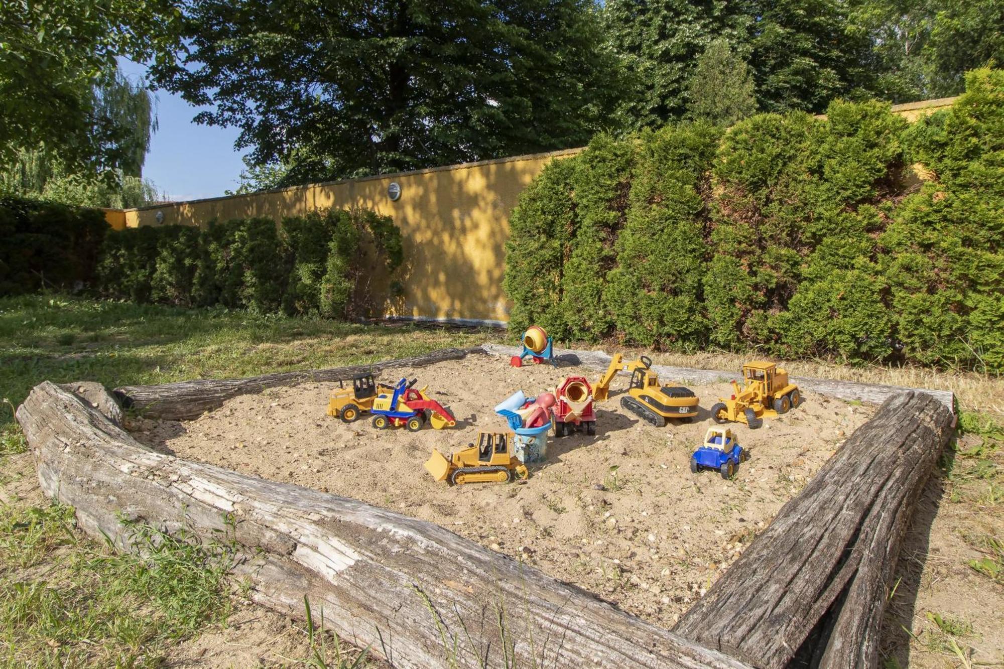 Ferienwohnung Historicky Dum U Lazni Třeboň Exterior foto